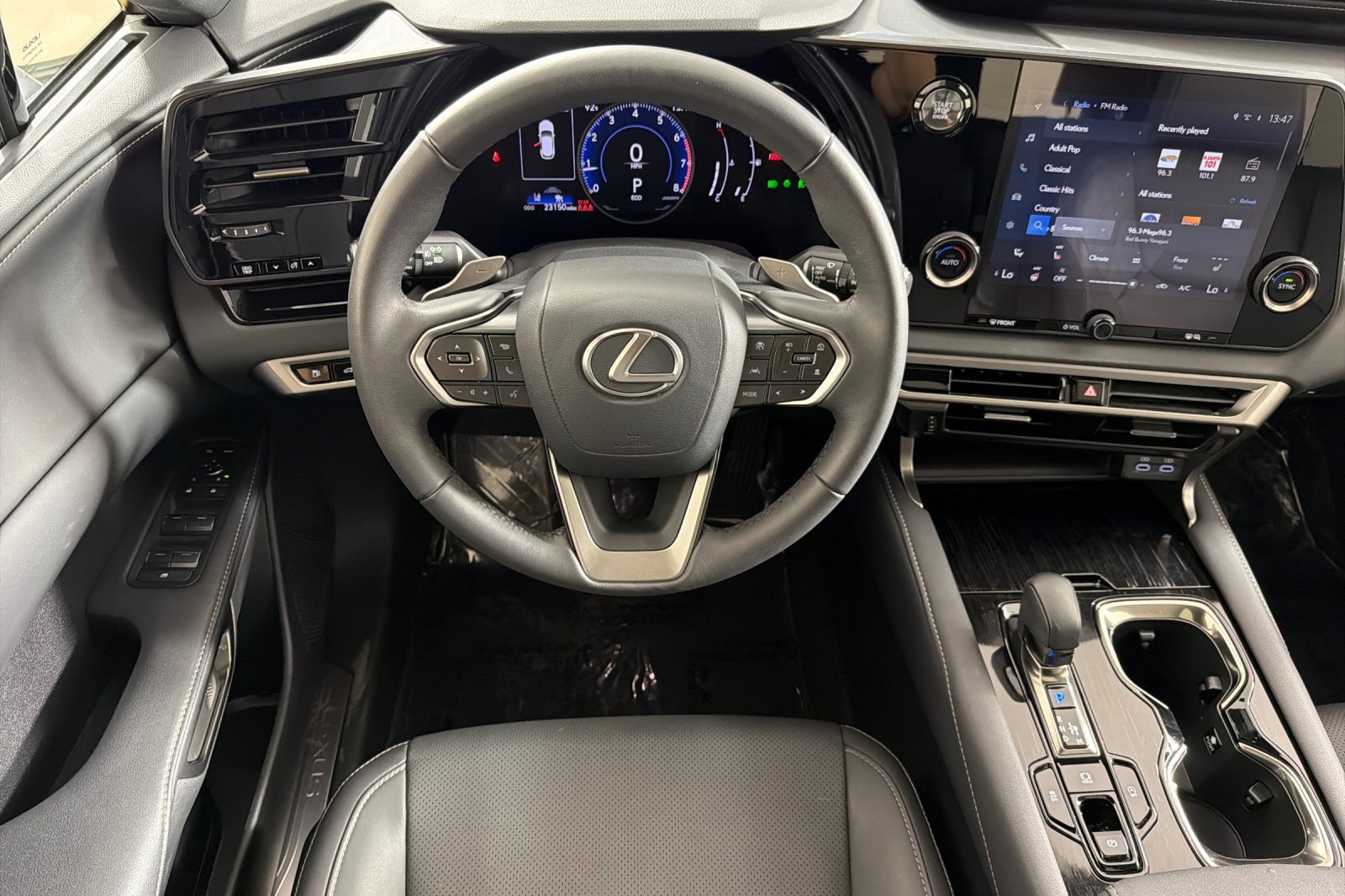 Used 2024 Lexus RX 350 FWD w/ Technology Package image 13