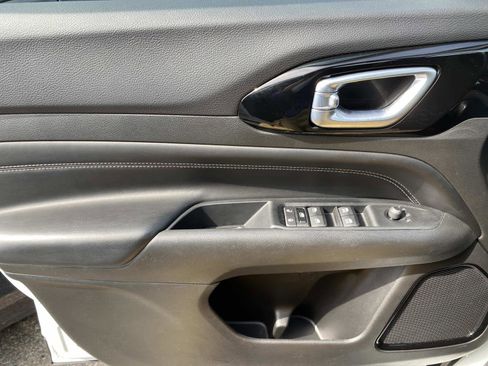 Certified 2022 Jeep Compass Altitude w/ Convenience Group image 20