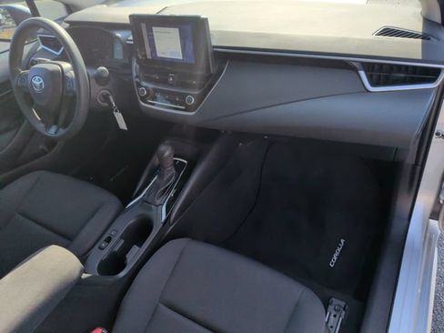 Used 2023 Toyota Corolla LE FWD image 19
