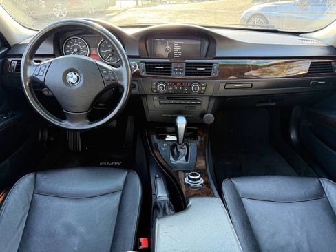 Used 2011 BMW 328i xDrive Wagon image 25