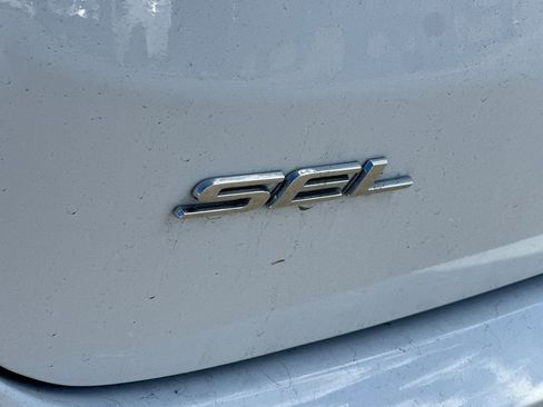 Used 2024 Ford Edge SEL AWD/4WD image 51