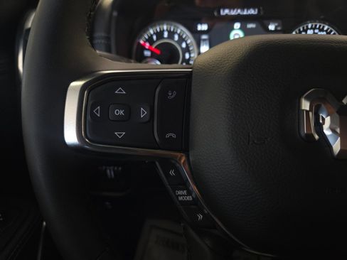 Used 2025 RAM 1500 Laramie w/ Sport Appearance Package AWD/4WD image 15