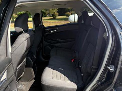 Used 2015 Ford Edge SEL image 11