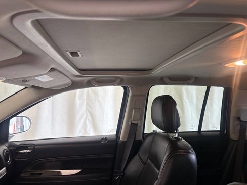 Used 2017 Jeep Compass High Altitude image 14