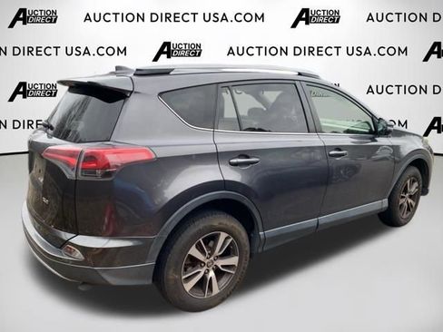 Used 2018 Toyota RAV4 XLE image 24