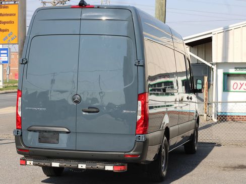 Used 2019 Mercedes-Benz Sprinter 170 image 8