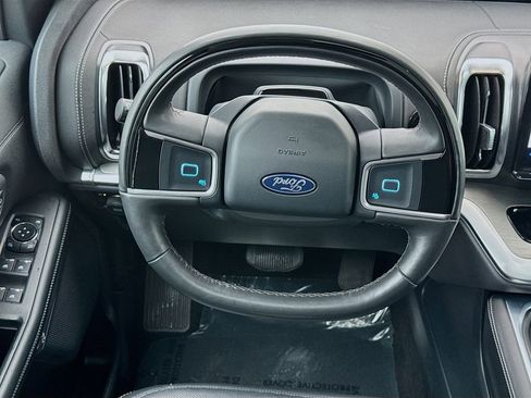 Used 2025 Ford Expedition Platinum AWD/4WD image 42
