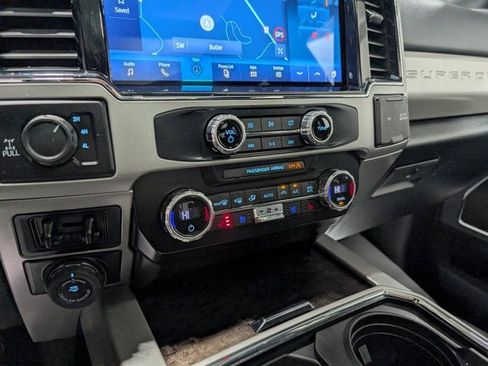 Used 2022 Ford F250 Lariat w/ Lariat Ultimate Package image 28