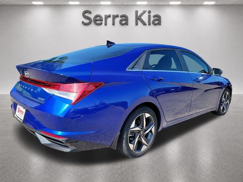Used 2023 Hyundai Elantra Limited FWD image 6