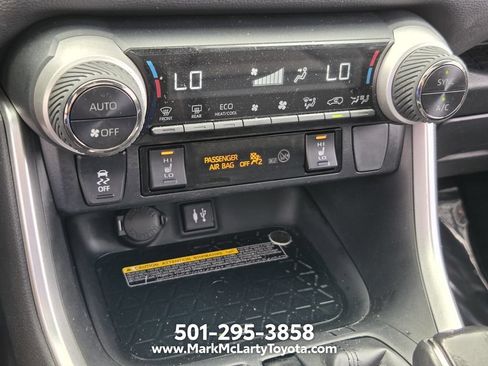 Used 2019 Toyota RAV4 XSE AWD/4WD image 19