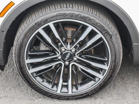 Used 2017 Lincoln MKC Reserve image 6