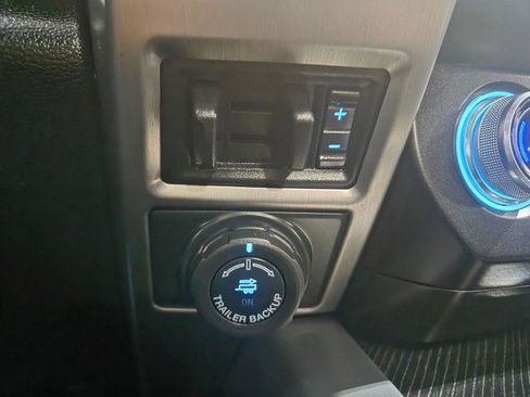 Used 2021 Ford F350 Platinum w/ Tremor Off-Road Package AWD/4WD image 50