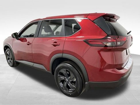 New 2026 Nissan Rogue SV image 4