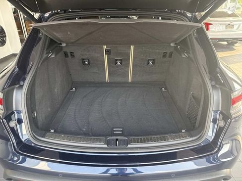 Used 2022 Porsche Macan AWD/4WD image 59