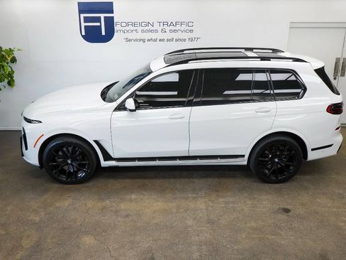 Used 2023 BMW X7 xDrive40i w/ Executive Package AWD/4WD image 28