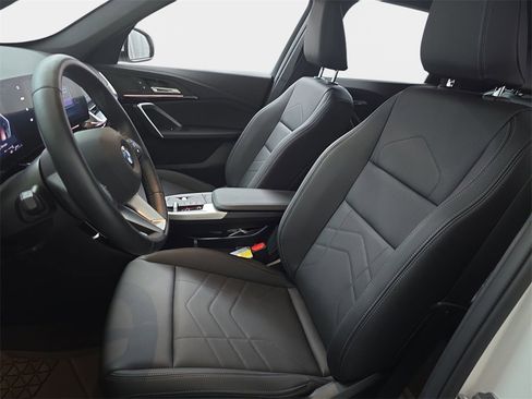 Used 2025 BMW X1 xDrive28i w/ Convenience Package image 18