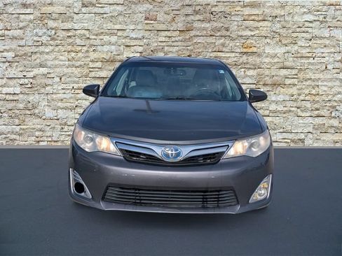 Used 2012 Toyota Camry XLE w/ Leather Pkg FWD image 3