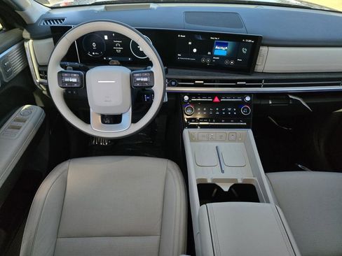Certified 2025 Hyundai Santa Fe Calligraphy image 22