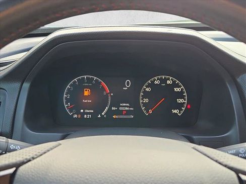 Used 2025 Honda Ridgeline Black Edition image 11