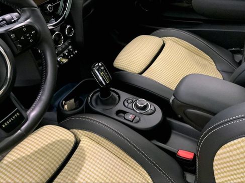 Used 2024 MINI Cooper SE w/ MINI Resolute Edition FWD image 22