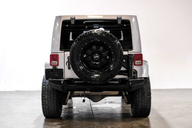 Used 2016 Jeep Wrangler Unlimited Sahara w/ Max Tow Package AWD/4WD image 11