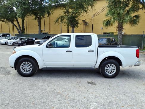 Used 2018 Nissan Frontier SV image 4
