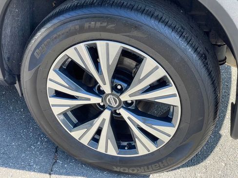 Used 2021 Nissan Rogue SV AWD/4WD image 27