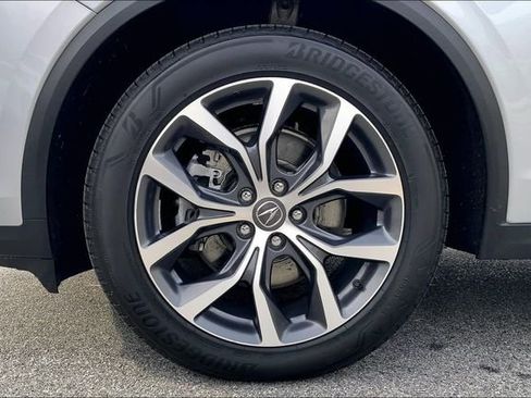 Used 2023 Acura MDX SH-AWD w/ Technology Package image 10