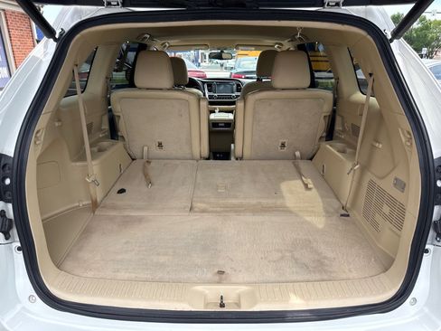 Used 2015 Toyota Highlander Limited FWD image 19