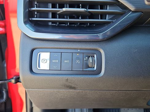 New 2026 GMC Acadia AT4 w/ LPO, Floor Liner Package AWD/4WD image 15