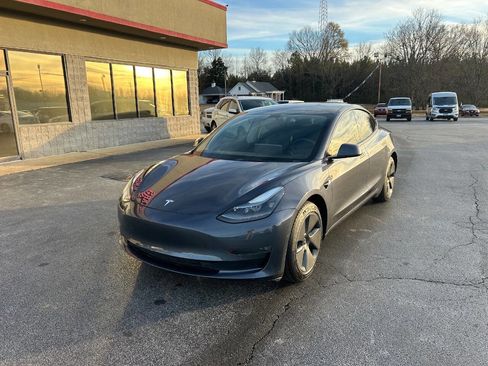 Used 2022 Tesla Model 3 Long Range image 2