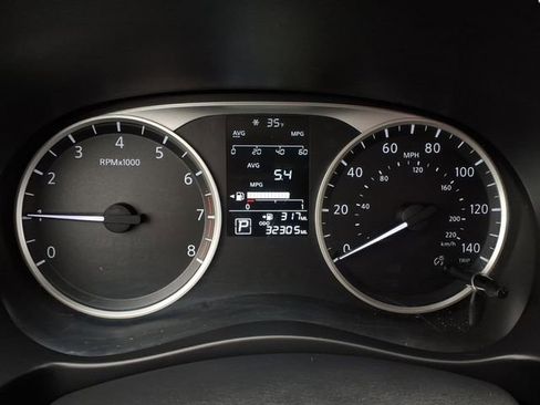 Used 2024 Nissan Kicks S image 18