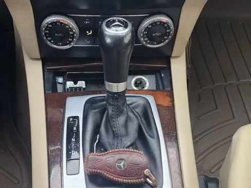 Used 2012 Mercedes-Benz GLK 350 2WD image 12