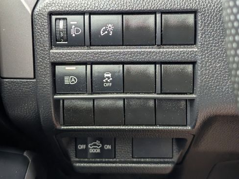 Used 2024 Toyota Tacoma SR5 AWD/4WD image 21