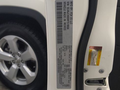 Used 2021 Jeep Compass Latitude w/ Convenience Group image 33