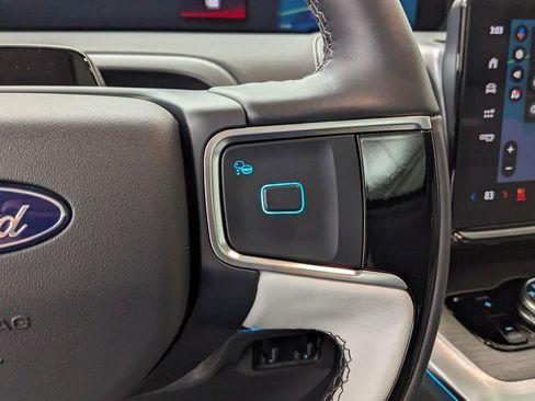 New 2025 Ford Expedition Platinum image 35