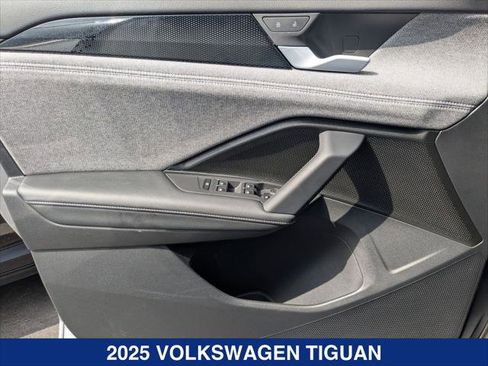 Certified 2025 Volkswagen Tiguan S FWD image 10