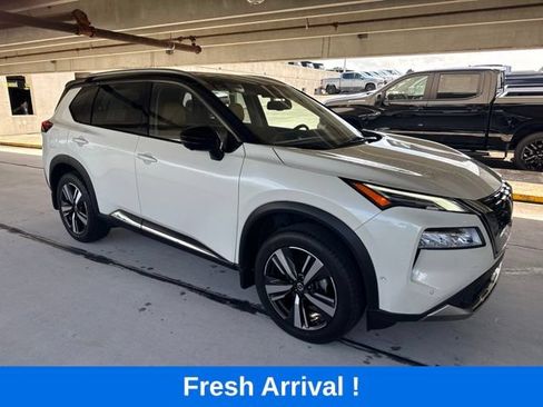 Used 2021 Nissan Rogue Platinum FWD image 16