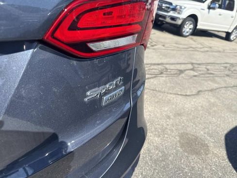 Used 2017 Hyundai Santa Fe Sport image 7