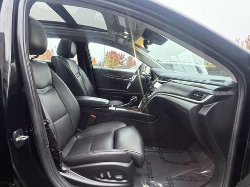 Used 2015 Cadillac XTS Premium image 19