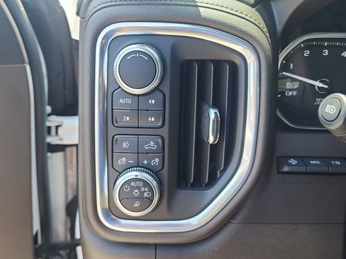 Certified 2019 GMC Sierra 1500 Denali w/ Denali Ultimate Package AWD/4WD image 18
