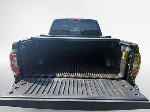 Used 2018 GMC Sierra 1500 SLT w/ SLT Premium Package AWD/4WD image 25