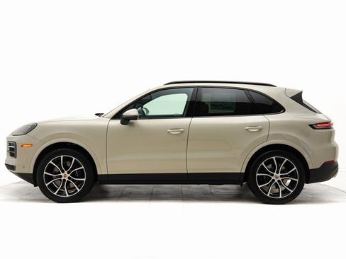 New 2026 Porsche Cayenne image 2
