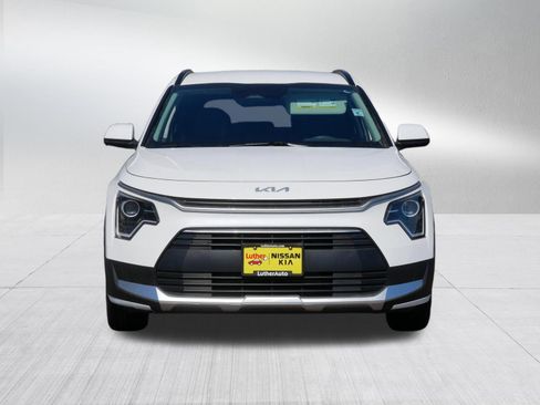 Certified 2023 Kia Niro LX image 2