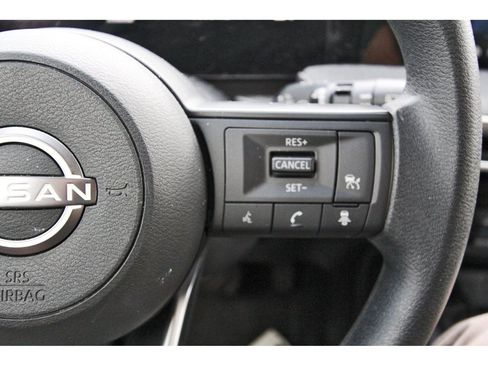 Used 2026 Nissan Kicks SV w/ SV Premium Package FWD image 14