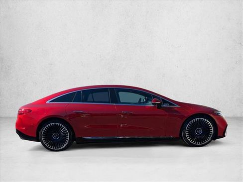 Certified 2022 Mercedes-Benz EQS AMG 4MATIC image 7