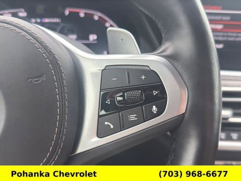 Used 2022 BMW X7 M50i w/ Dynamic Handling Package AWD/4WD image 16