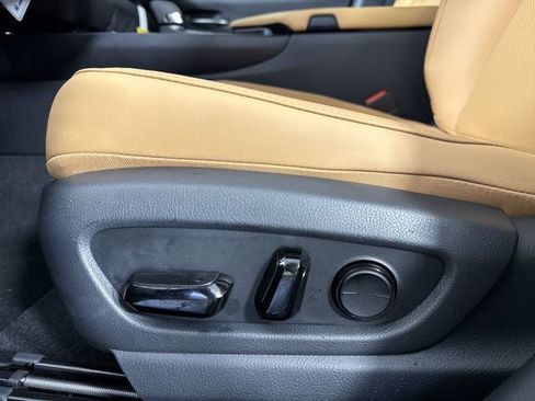New 2026 Lexus UX 300h AWD w/ Accessory Package (2T) image 21