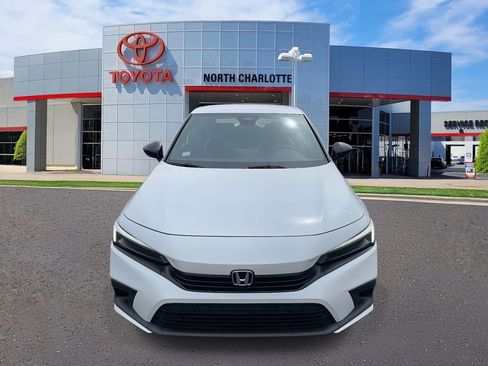 Used 2022 Honda Civic Sport image 4