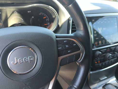 Used 2021 Jeep Grand Cherokee Limited w/ Luxury Group II AWD/4WD image 19